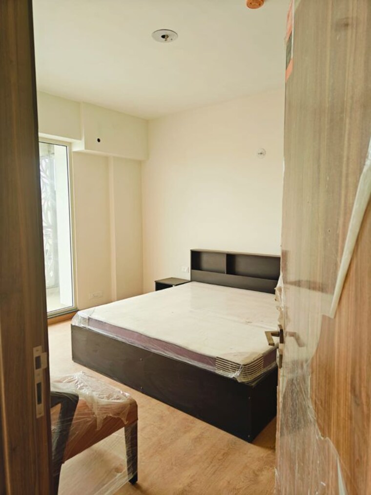 Bedroom, ar-domain 3 Bedroom 681 Sq.Ft. Apartment In Morta Ghaziabad 9902568