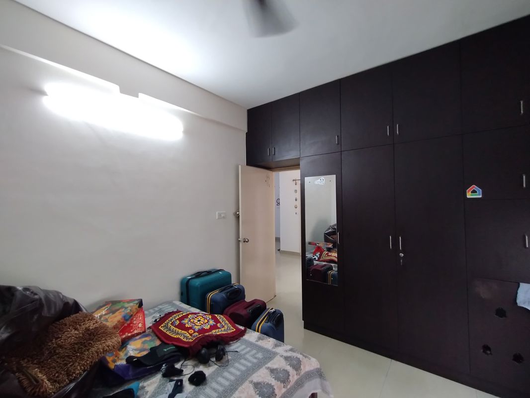 3 BHK + Pooja Room 1600 Sq.Ft. Apartment in DSR Emerald And Topaz