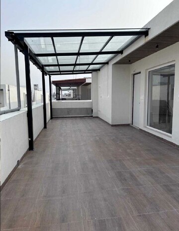 Room in 4 BHK Villa at My Home Ankura, Tellapur – for Rent