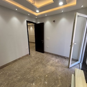 Room in 3 BHK Builder Floor at Vikas Puri – for Sale