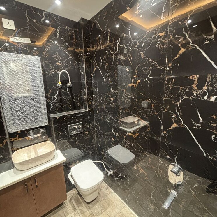 Bathroom, vikas puri 3 Bedroom 1180 Sq.Ft. Builder Floor In Vikas Puri Delhi 9902681