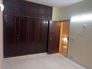 Room in 3 BHK Apartment at Gurugram CGHS, Sector 56 – for Rent