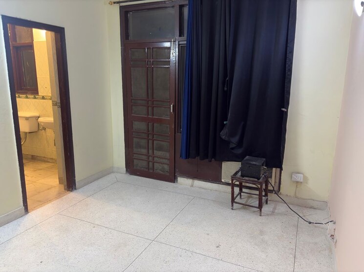 Living Room, gurugram-cghs 3 Bedroom 2180 Sq.Ft. Apartment In Sector 56 Gurgaon 9902699