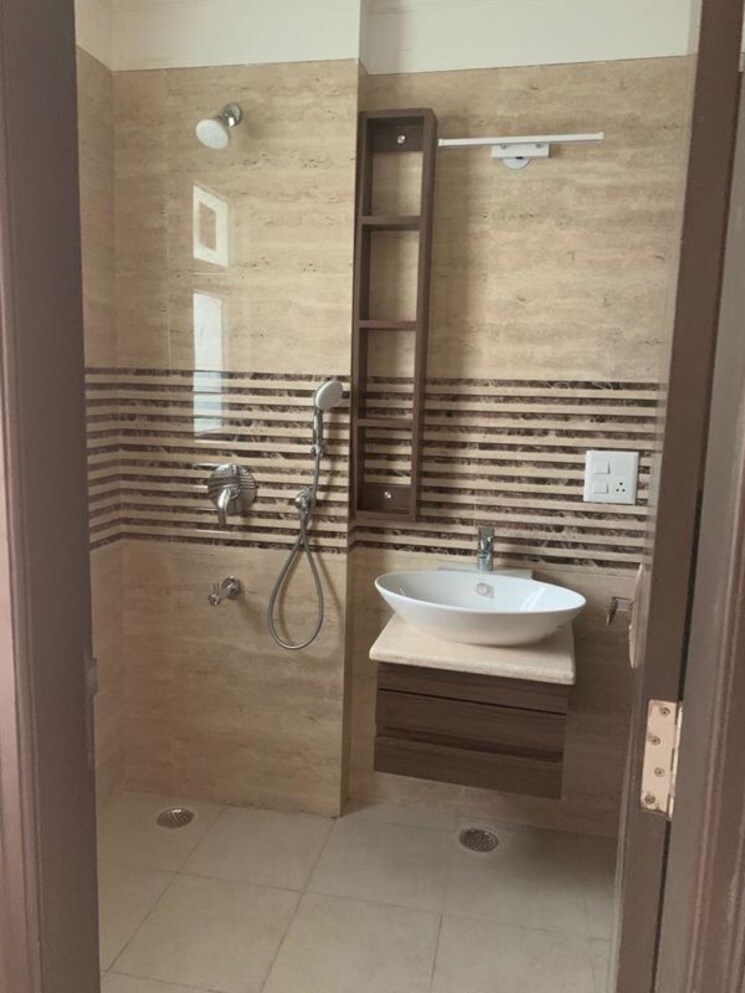 Bathroom, unitech-woodstock-floors 3 Bedroom 1835 Sq.Ft. Apartment In Sector 50 Gurgaon 9902711