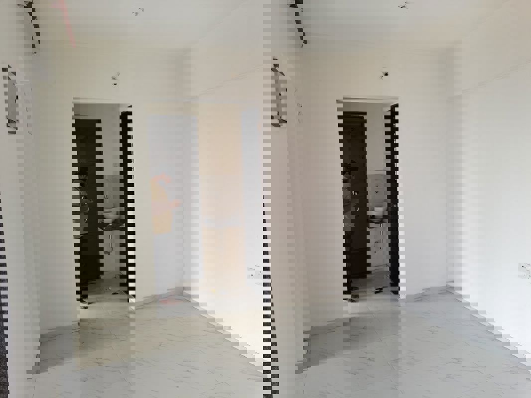 1 BHK Apartment For Rent in Metropolis Bayside