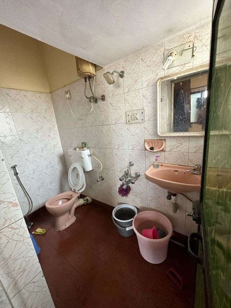 Bathroom, sai-vihar-chs-kalwa 2 Bedroom 750 Sq.Ft. Apartment In Kalwa Thane 9902871