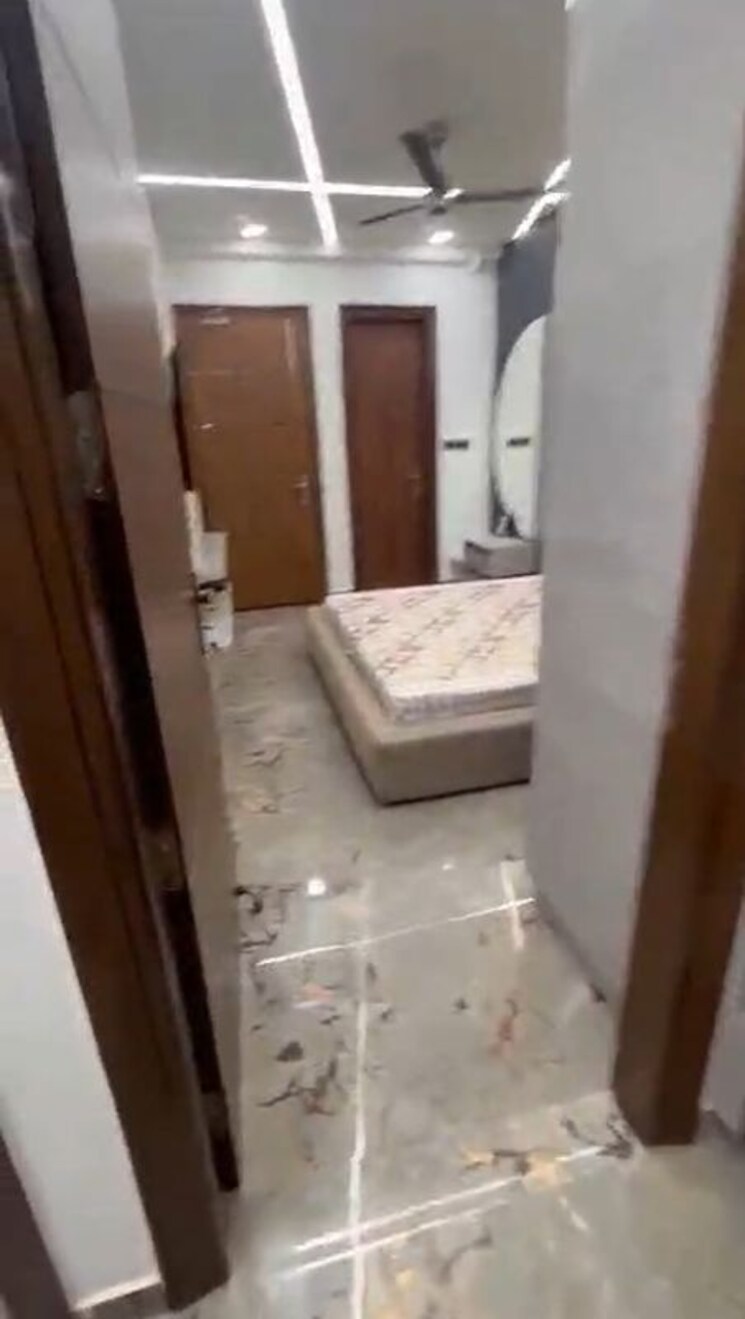 Bathroom, rajendra nagar sector 2 4 Bedroom 2000 Sq.Ft. Builder Floor In Rajendra Nagar Sector 2 Ghaziabad 9902885