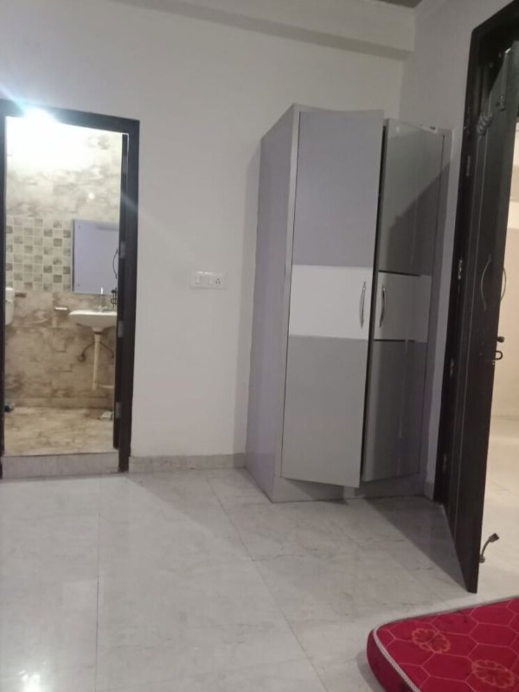 Room, neb sarai 1 Bedroom 450 Sq.Ft. Builder Floor In Neb Sarai Delhi 9902913