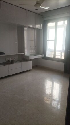 3 BHK + Pooja Room,Servant Room Builder Floor For Rent in Greater Kailash II