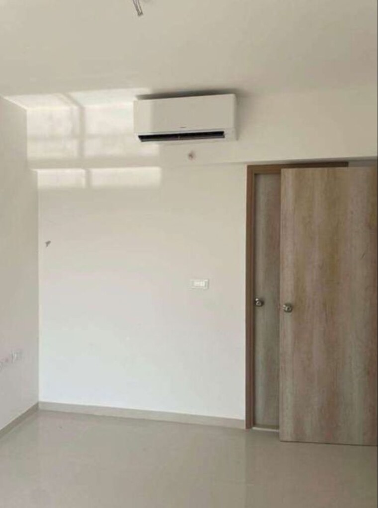 Room, lodha-upper-thane-woodlands-c-and-d 2 Bedroom 530 Sq.Ft. Apartment In Anjur Thane 9883082