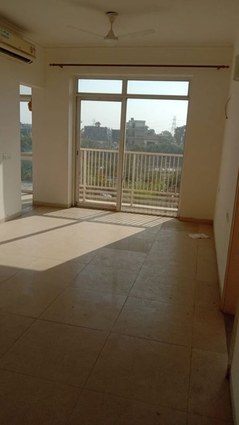Room, jaypee-greens-pavilion-court 2 Bedroom 1350 Sq.Ft. Apartment In Sector 128 Noida 9903046