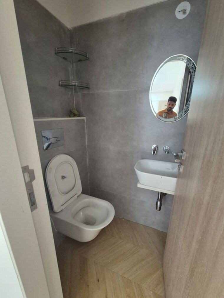 Attached Bathroom, amboli 2.5 Bedroom 1101 Sq.Ft. Apartment In Amboli Mumbai 9902967