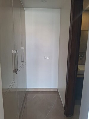 Bathroom in 3 BHK Apartment at Kibithu Homes, Sector 47 – for Rent