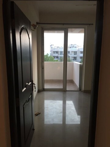 Room in 3 BHK Builder Floor at Ansal API Esencia, Sector 67 – for Rent