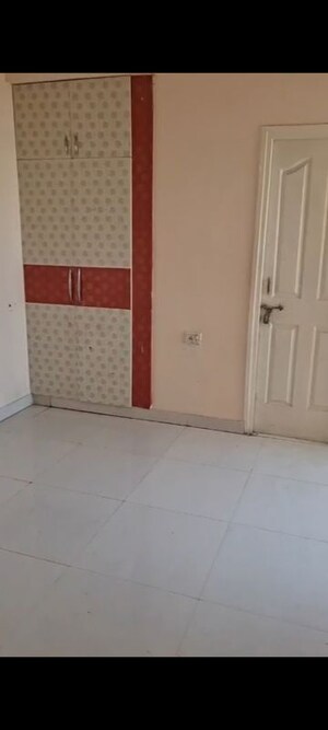 3 BHK Apartment For Rent in Mehak Jeevan, Raj Nagar Extension