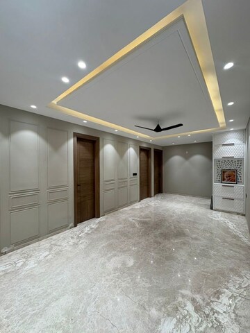 Building Lobby in 4 BHK Apartment at Conscient Heritage Max II, Sector 102 – for Rent