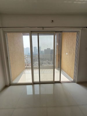 Room in 2 BHK Apartment at Prasun Sarvam, Kharadi – for Rent