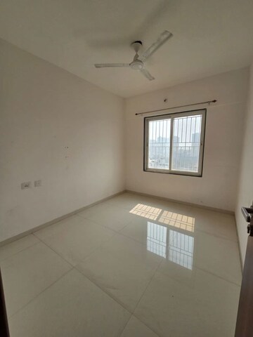 Room in 2 BHK Apartment at Prasun Sarvam, Kharadi – for Rent