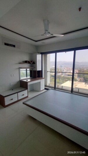 Bedroom in 3 BHK Apartment at Airoli – for Rent