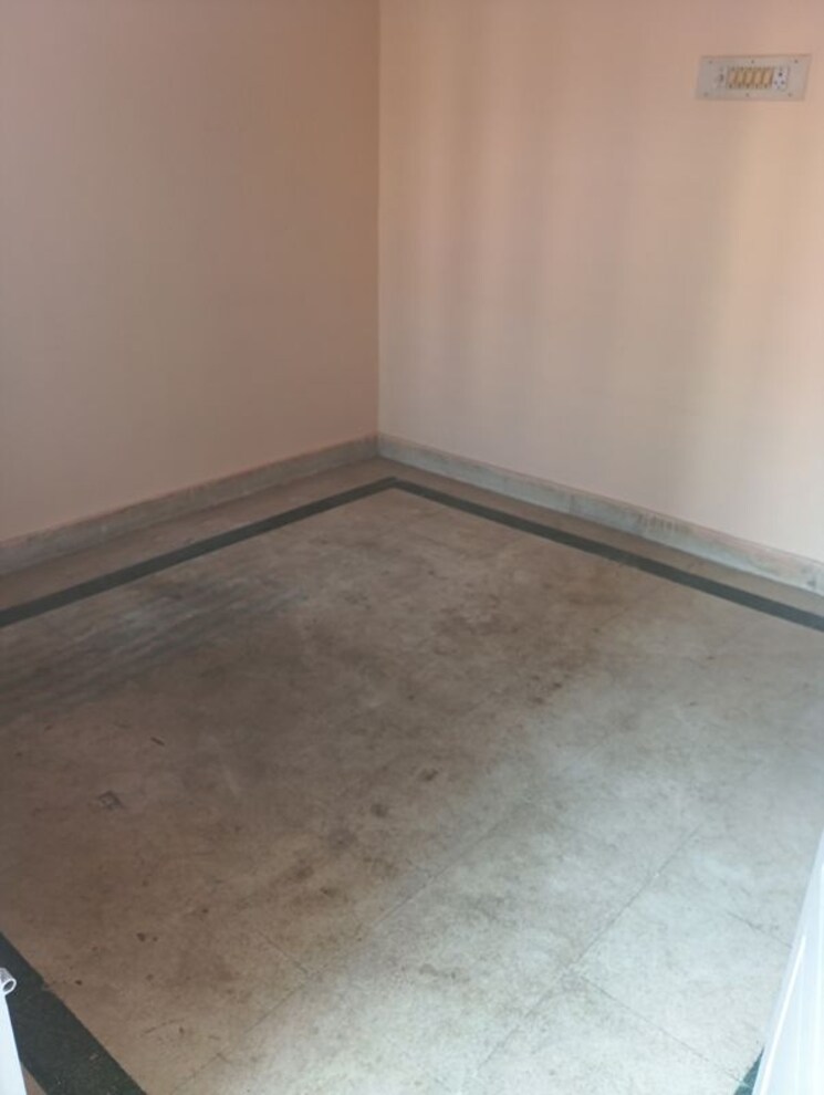 Room, koramangala 1 RK 300 Sq.Ft. Builder Floor In Koramangala Bangalore 9903303