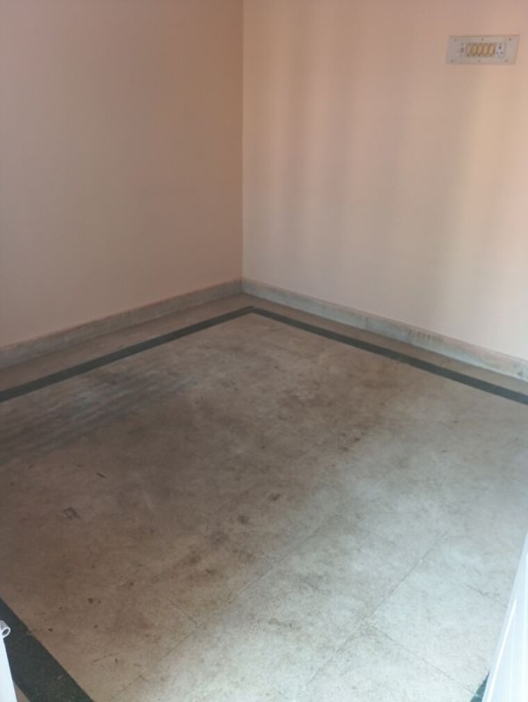 Room, koramangala 1 RK 300 Sq.Ft. Builder Floor In Koramangala Bangalore 9903303