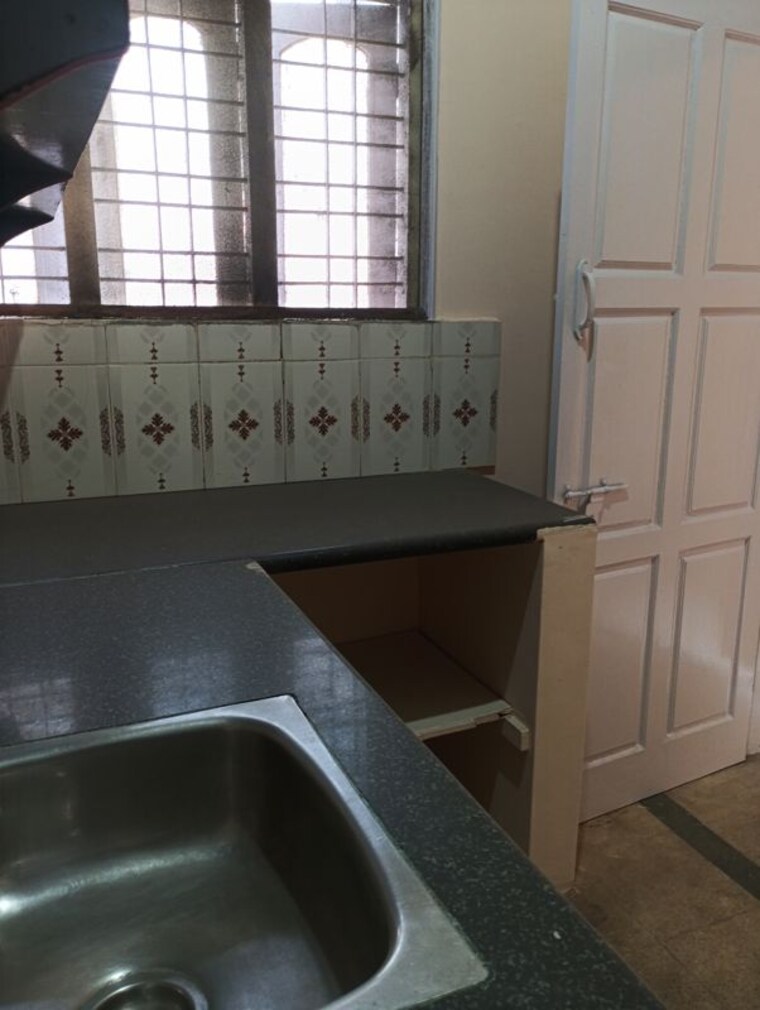 Kitchen, koramangala 1 RK 300 Sq.Ft. Builder Floor In Koramangala Bangalore 9903303