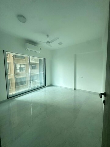 Room in 3 BHK Apartment at Shubham Trident, Chembur – for Rent