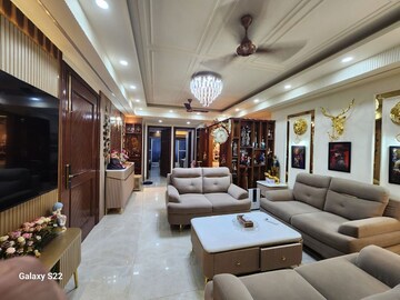 3 BHK Builder Floor For Rent in Saket