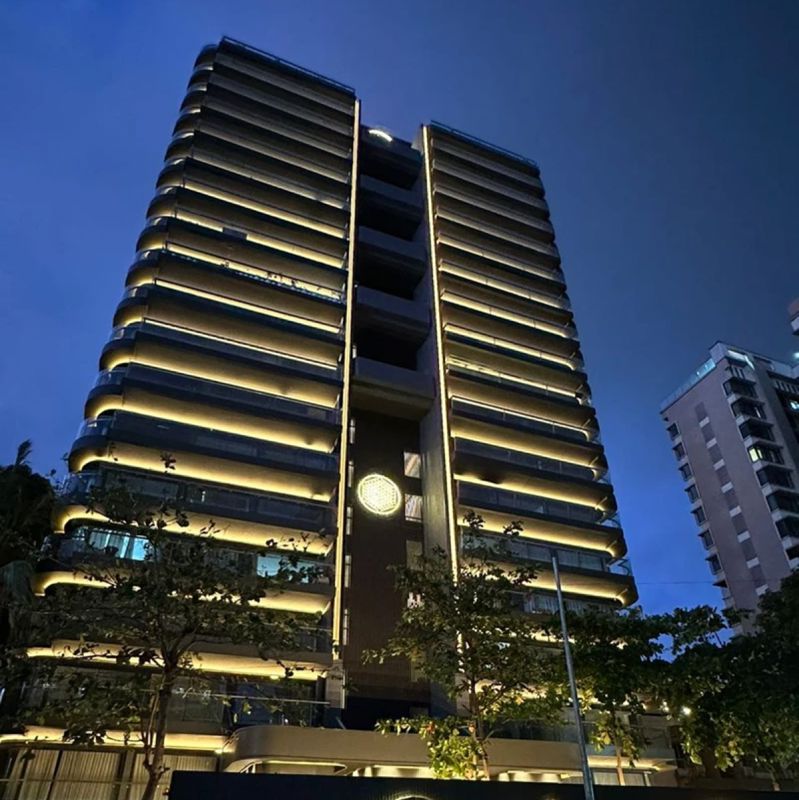 3 BHK + Servant Room,Extra Room Apartment For Sale in Shreenath Legacy