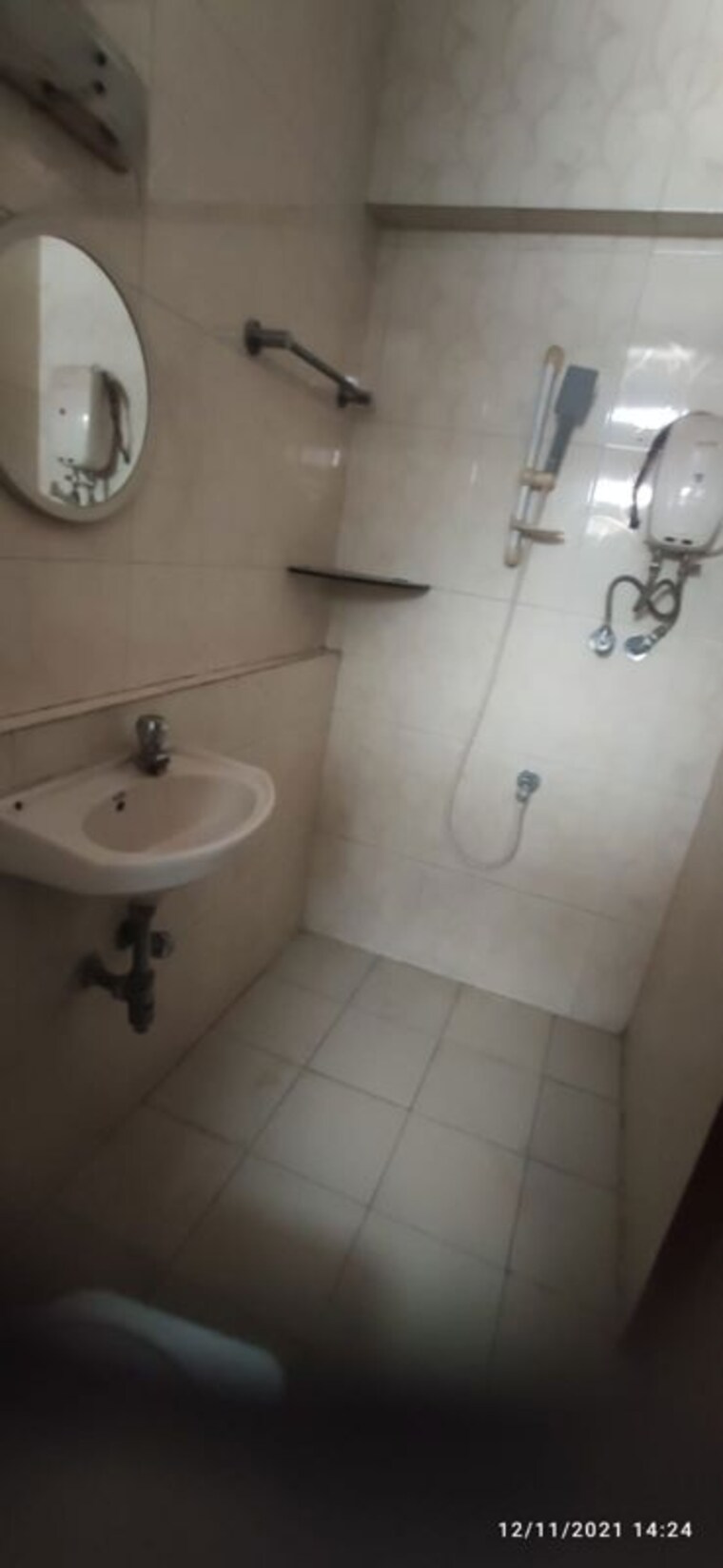 Bathroom, srishti-panch-srishti 2 Bedroom 915 Sq.Ft. Apartment In Powai Mumbai 9903318