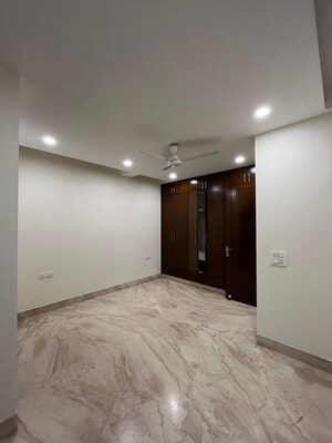 Room in 3 BHK Apartment at New Town Action Area 1 – for Sale