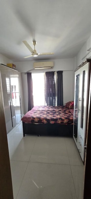 Bedroom in 2 BHK Apartment at Kohinoor Zen Estate, Kharadi – for Rent