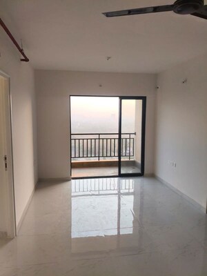Room in 1 BHK Apartment at Runwal Gardens, Dombivli East – for Rent