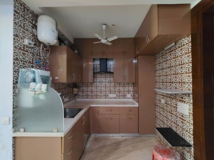 Living Room, east of kailash 3 Bedroom 125 Sq.Yd. Builder Floor In East Of Kailash Delhi 9903449