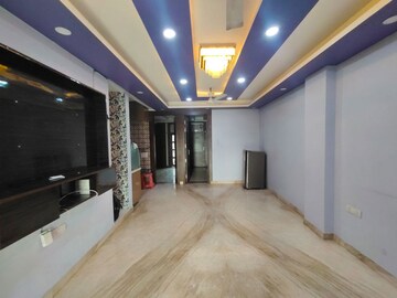 Room in 3 BHK Builder Floor at East Of Kailash – for Rent