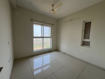 Room in 3 BHK Apartment at Godrej Park Ridge, Manjari – for Rent