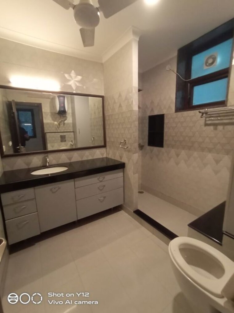 Kitchen, greater kailash ii 3 Bedroom 300 Sq.Yd. Builder Floor In Greater Kailash ii Delhi 9903507