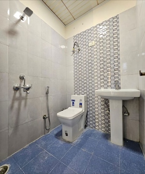 Bathroom in 2 BHK Builder Floor at Tdi City – for Sale