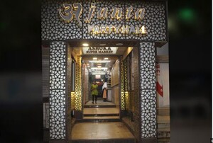  Office Space – Exterior View View at Ashoka Super Market, Goregaon West - for Rent