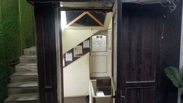   Office Space at Ashoka Super Market, Goregaon West – for Rent