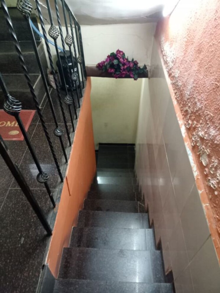 undefined, ashoka-super-market Commercial Office Space 1100 Sq.Ft. In Goregaon West Mumbai 9902683