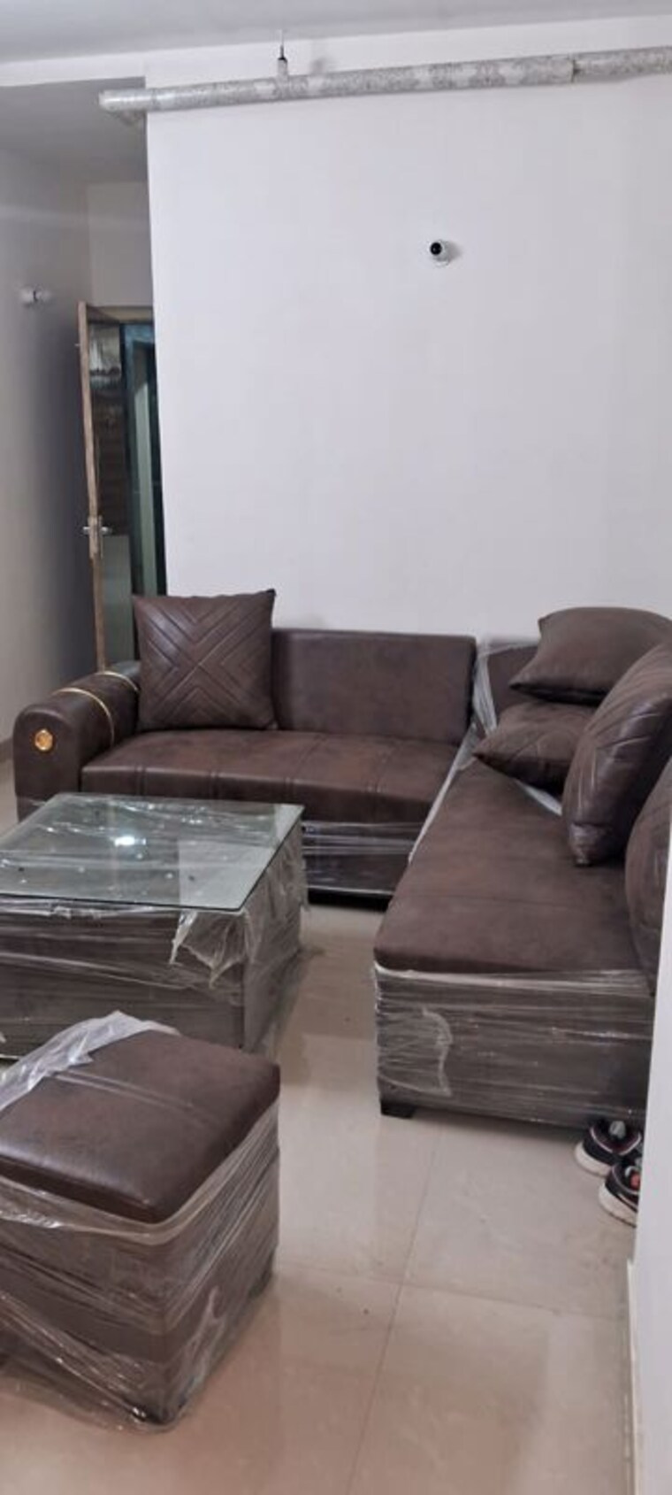 Living Room, om-sai-enclave 3 Bedroom 1400 Sq.Ft. Builder Floor In Mira Road Thane 9903555