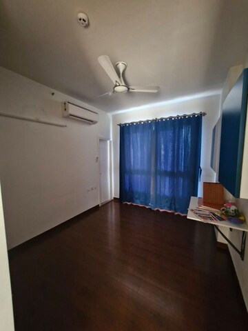 Room in 3 BHK Apartment at Mapsko Mount Ville, Sector 79 – for Rent