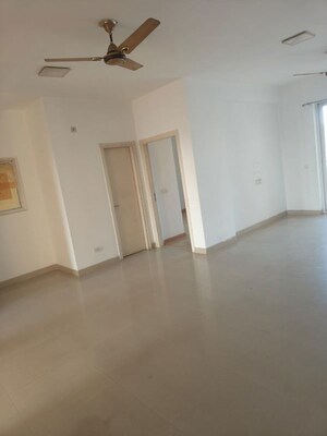 Room in 3 BHK Apartment at Emaar Gurgaon Greens, Sector 102 – for Rent