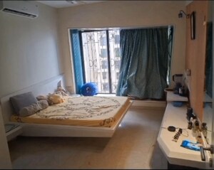 Master Bedroom in 3.5 BHK Apartment at The Advantage Raheja Windermere, Andheri West – for Rent