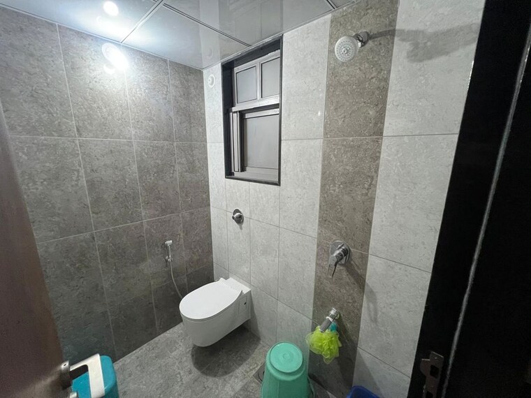 Bathroom, vilas-javdekar-yashwin-enchante 2 Bedroom 1020 Sq.Ft. Apartment In Kharadi Pune 9903544