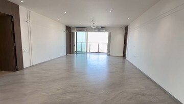 Living Room in 4 BHK Apartment at Nathani Heights, Dalal Estate – for Rent