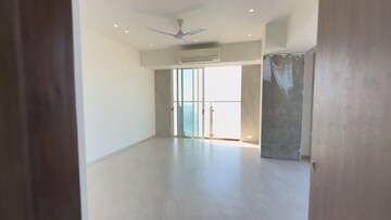 Bedroom in 4 BHK Apartment at Nathani Heights, Dalal Estate – for Rent