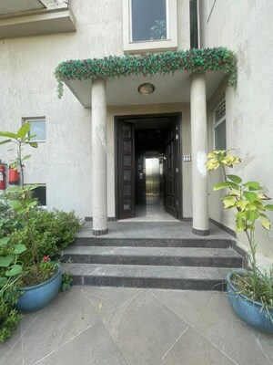 4 BHK Villa – Exterior View View at BPTP Amstoria, Sector 102 - for Rent