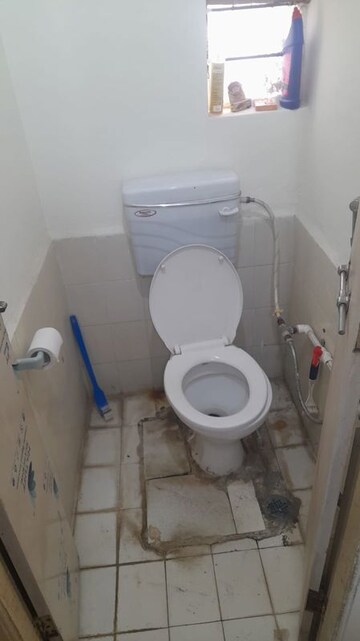 Bathroom in 1 BHK Apartment at Karve Nagar – for Rent